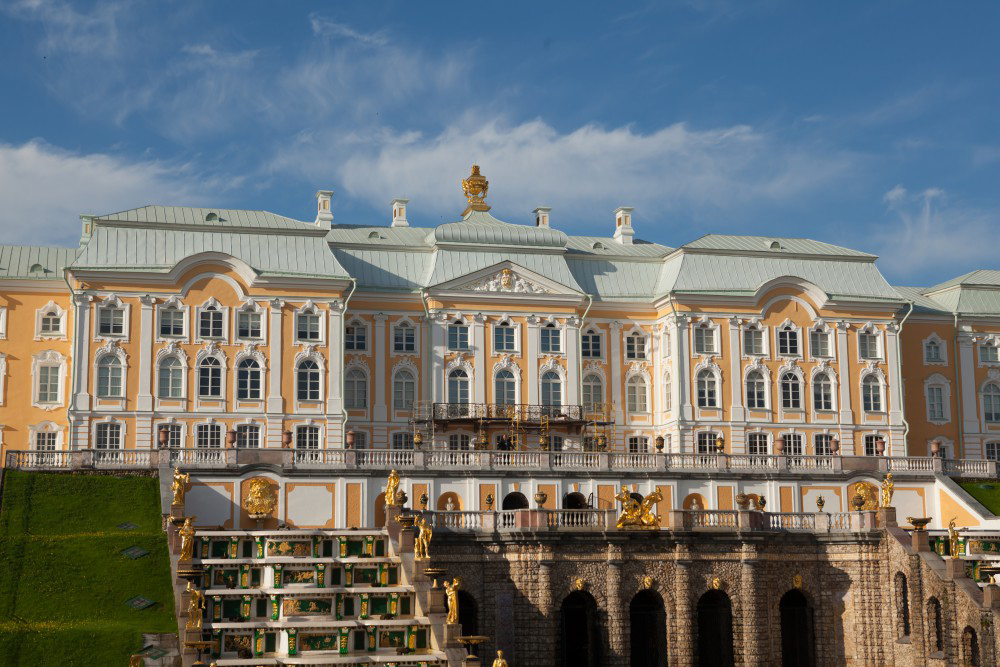 Большой дворец (Петергоф)